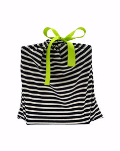 Medium Black & White gift bag